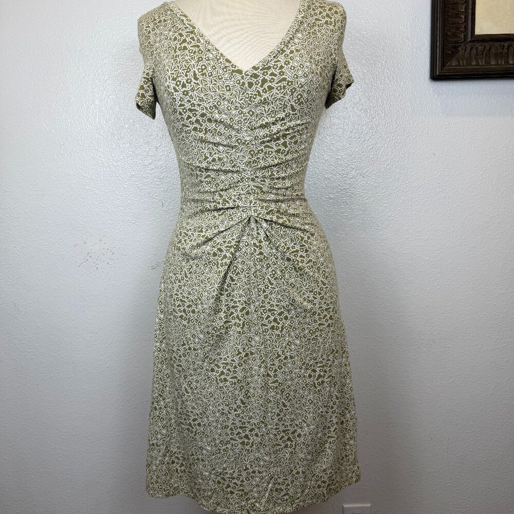 Athleta Honey Vneck Ruched Dress, Size S. Green Floral Pattern‎ Travel Vacation